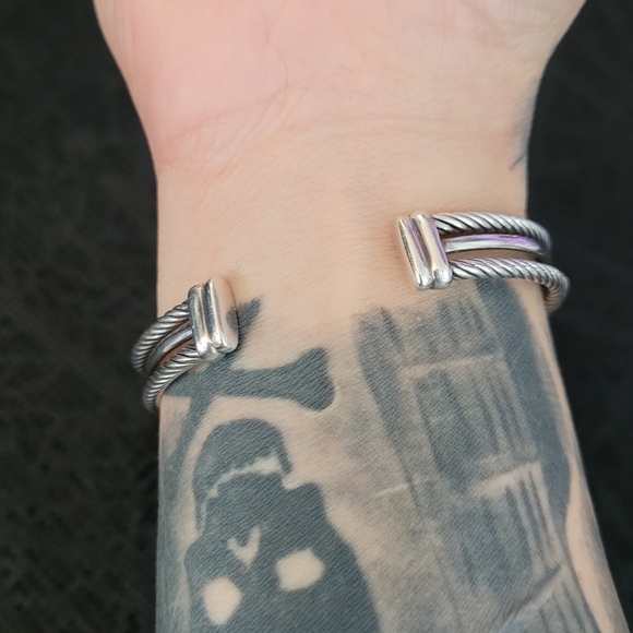 Crossover X Bracelet with Diamonds, 7mm - Picture 4 of 4